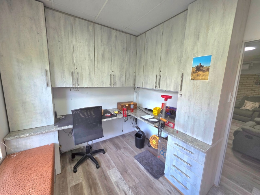 5 Bedroom Property for Sale in Morelig Free State